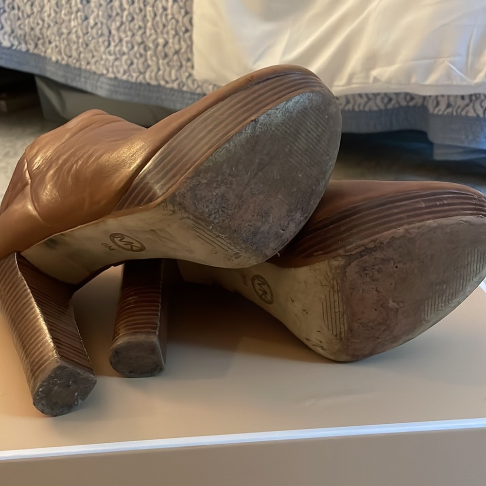 Michael Kors Luggage Lesly Boots - Picture 5 of 6